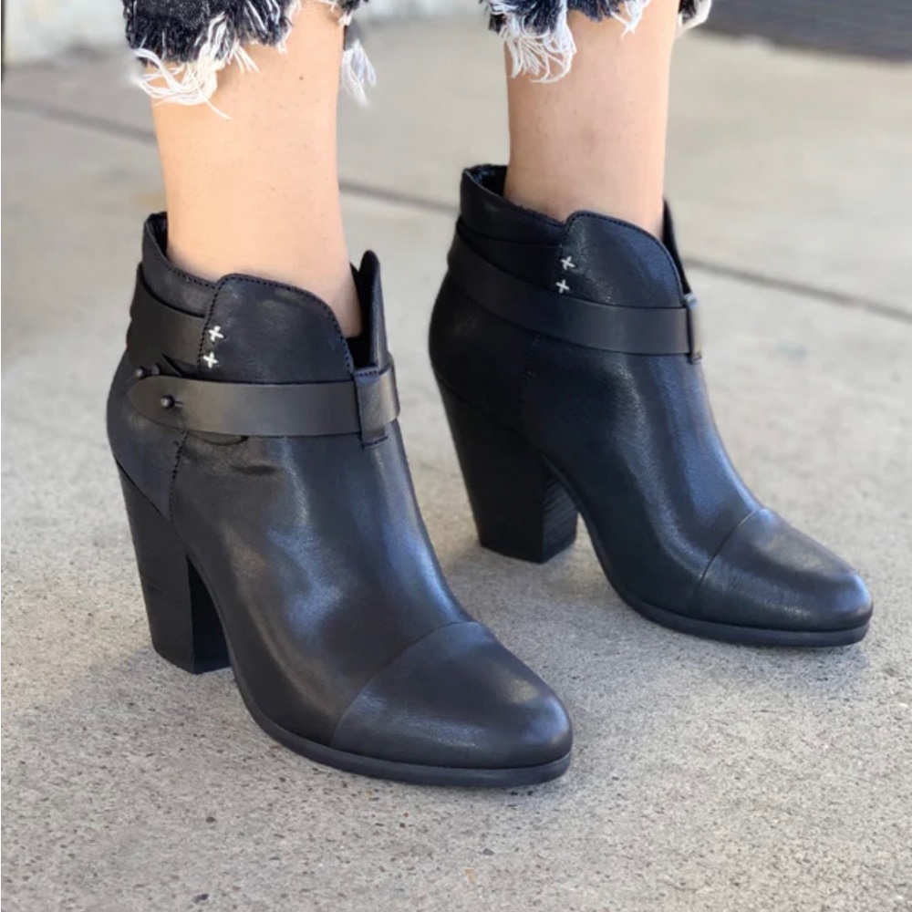 Great condition! Rag and Bone Harrow Booties in Black Leather